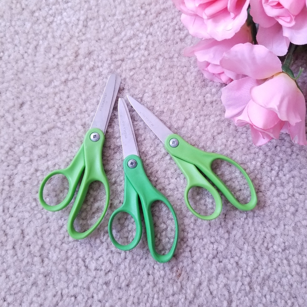 Bundle for $3 💫 Set of 3 Kids Craft Fiskars Scissors